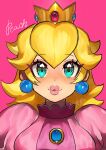  1girl absurdres aqua_eyes blonde_hair character_name commentary_request crown dancho_no_mori earrings eyelashes highres jewelry long_hair looking_at_viewer parted_lips pink_background pink_lips princess_peach simple_background solo sphere_earrings super_mario_bros. upper_body 