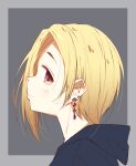  1girl black_hoodie blonde_hair earrings from_side highres hood hood_down hoodie idolmaster idolmaster_cinderella_girls jewelry looking_at_viewer profile red_eyes shirasaka_koume short_hair sideways_glance solo stud_earrings tamurai_keeda upper_body 