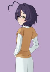  1girl ahoge brown_sweater dress easy_(aqk7bdqt) from_behind hiiragi_utena looking_at_viewer looking_back mahou_shoujo_ni_akogarete purple_background purple_hair short-sleeved_sweater short_hair short_sleeves simple_background solo sweater white_dress yellow_eyes 