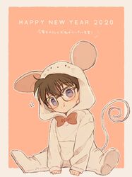  1boy 2020 animal_costume bow bowtie brown_hair chinese_zodiac edogawa_conan full_body glasses happy_new_year highres looking_at_viewer male_focus meitantei_conan mouse_costume red_bow red_bowtie short_hair side127 sitting sleeves_past_wrists solo translation_request year_of_the_rat 