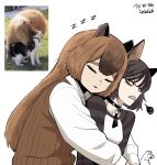  2girls =_= animal_ears annoyed artist_name black_choker black_hair brown_hair brown_vest capybara capybara_ears cat cat_ears choker clenched_teeth closed_eyes creature_and_personification from_side gegegekman highres hug hug_from_behind long_hair long_sleeves multiple_girls original personification photo_inset reference_inset sharp_teeth shirt short_hair signature simple_background squiggle striped_clothes striped_shirt teeth upper_body vest white_background white_shirt zzz 