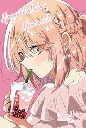  1girl artist_name blush brown_eyes bubble_tea character_name commentary cup disposable_cup drinking_straw half_up_braid happy_birthday highres holding holding_cup kino_himari light_brown_hair mixed-language_commentary open_mouth pink_background pink_shirt sasayaku_you_ni_koi_wo_utau shirt short_hair sidelocks simple_background solo yoruneko_(liampadolina) 