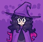  1girl @_@ black_hair cape commentary cosplay english_commentary glasses hair_between_eyes hat hex_maniac_(pokemon) hex_maniac_(pokemon_rse) hex_maniac_(pokemon_rse)_(cosplay) long_hair multicolored_hair pink_hair pokemon pokemon_xy purpienamako purple_background purple_cape purple_hat round_eyewear smile solo two-tone_background two-tone_hair violet_eyes witch_hat 