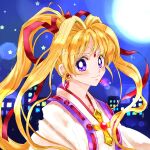  1girl blonde_hair bow cityscape closed_mouth cross earrings full_moon hair_bow hair_intakes highres japanese_clothes jewelry kaitou_jeanne kamikaze_kaitou_jeanne kimono kusakabe_maron long_hair looking_at_viewer magical_girl moon night outdoors ponytail red_bow signature sky smile solo sparkle star_(sky) starry_sky ten_(uzk_mooon) upper_body violet_eyes white_kimono 