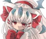  1girl animal_ears bad_id bad_twitter_id bow cat_ears head_wings ponytail portrait puffy_sleeves red_bow red_eyes simple_background solo towelket_wo_mou_ichido tubuan05 uikechuke_nattsuri_kokonattsui_kanparakanparaparaparapi white_background white_hair wings 