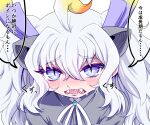  1girl blush commentary crying crying_with_eyes_open dragon_ears dragon_girl dragon_horns extra_ears fangs highres horns kemono_friends kemono_friends_3 long_hair long_tail looking_at_viewer mamiyama multicolored_horns open_mouth purple_horns shirt solo tail tears translated white_dragon_(kemono_friends) white_hair yellow_horns 