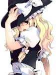  blonde_hair bow brown_eyes hair_bow hand_on_hat hat hidaka_ryou kirisame_marisa long_hair puffy_sleeves simple_background solo touhou witch_hat 