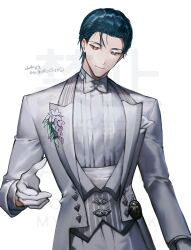  1boy absurdres albino_(a1b1n0623) alternate_costume fate/grand_order fate_(series) formal_clothes gloves green_eyes hair_slicked_back highres jacket long_sleeves looking_at_viewer male_focus pants sherlock_holmes_(fate) short_hair smile solo suit white_gloves white_jacket white_pants white_suit 