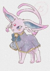  animal_focus baya_(sakura_mint) blue_eyes cloak clothed_pokemon espeon forehead_jewel forked_tail full_body gem highres no_humans pokemon pokemon_(creature) pokemon_focus purple_fur red_gemstone simple_background tail violet_eyes 