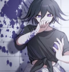  1boy alternate_costume black_hair black_shirt clothes_around_waist commentary covering_own_mouth danganronpa_(series) danganronpa_v3:_killing_harmony flipped_hair hair_between_eyes half-closed_eye hand_over_own_mouth highres looking_at_viewer male_focus oma_kokichi paint_splatter purple_hair shadow shirt short_hair solo symbol-only_commentary tago_(matsu0da) tile_wall tiles upper_body violet_eyes water_balloon 