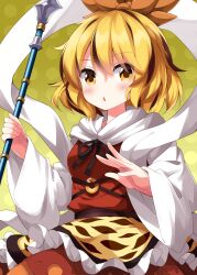  1girl :o animal_print black_hair black_ribbon blonde_hair blush commentary_request cowboy_shot green_background hair_ornament highres holding holding_polearm holding_weapon long_sleeves looking_at_viewer multicolored_hair neck_ribbon open_mouth polearm red_shirt red_skirt ribbon ruu_(tksymkw) shawl shirt short_hair skirt solo spear tiger_print toramaru_shou touhou two-tone_hair weapon wide_sleeves yellow_eyes 