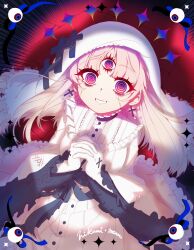  1girl blonde_hair character_name cracked_skin crazy_eyes crazy_smile cross cross_earrings dark_persona dress earrings eyeball frilled_dress frilled_sleeves frills gloves hands_up hashtag-only_commentary highres hikami_meruru interlocked_fingers jewelry long_hair long_sleeves looking_at_viewer mahou_shoujo_no_majo_saiban own_hands_together priestess red_background smile solo spoilers sui_is_dead tears third_eye veil violet_eyes white_dress white_gloves white_veil witch_(manosaba) 