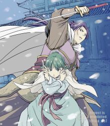  1boy 1girl armor beads blue_eyes blunt_bangs breastplate brown_robe chara_no7 chinese_clothes chinese_hairpin cloak crossed_arms fighting_stance freckles furrowed_brow green_hair green_robe hair_beads hair_ornament highres holding holding_hairpin holding_sword holding_weapon jinshi_(kusuriya_no_hitorigoto) kusuriya_no_hitorigoto maomao_(kusuriya_no_hitorigoto) outdoors parted_bangs parted_lips ponytail purple_armor purple_hair robe scar scar_on_cheek scar_on_face shoulder_armor sidelocks snow sword twitter_username updo upper_body weapon white_cloak 