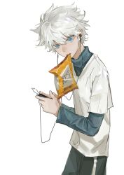  1boy absurdres black_pants blue_eyes blue_shirt chinese_commentary chips_(food) commentary_request cowboy_shot earphones food highres holding hunter_x_hunter killua_zoldyck layered_sleeves limit932 long_sleeves looking_at_viewer male_focus mouth_hold pants shirt short_hair short_over_long_sleeves short_sleeves simple_background solo walkman white_background white_hair white_shirt 