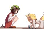  animal_ears blonde_hair brown_eyes brown_hair cat_ears cat_tail chen child epurasu fox_ears fox_tail grin hands_on_knees multiple_girls profile role_reversal simple_background smile squatting tail touhou yakumo_ran young 