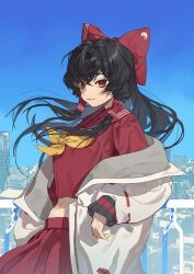  1girl absurdres against_railing alternate_costume black_hair blue_sky bow day hair_bow hair_tubes hakurei_reimu highres jacket long_hair long_sleeves open_clothes open_jacket railing red_bow red_eyes red_skirt shimiya_jin skirt sky solo touhou white_jacket 
