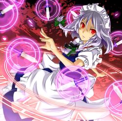  braid highres izayoi_sakuya knife maid maid_headdress makita_(twosidegekilove) red_eyes short_hair silver_hair solo the_embodiment_of_scarlet_devil throwing_knife touhou twin_braids twosidegekilove weapon 