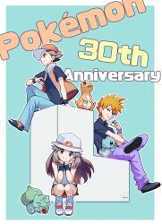  1girl 2boys anniversary black_shirt black_shoes blue_oak blue_pants brown_hair bucket_hat bulbasaur charmander closed_mouth hat highres holding holding_poke_ball jacket leaf_(pokemon) long_hair meru_merume603 multiple_boys open_clothes open_jacket pants poke_ball poke_ball_(basic) pokemon pokemon_day pokemon_frlg purple_pants red_(pokemon) red_hat shirt shoes short_sleeves sidelocks sitting smile spiky_hair squatting squirtle starter_pokemon_trio white_hat wristband 