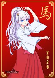  1girl 2026 :d absurdres animal_ears arm_up artist_name blue_eyes blunt_ends chinese_new_year chinese_zodiac commentary_request cosplay dated etotama eyebrows_hidden_by_hair fake_animal_ears feet_out_of_frame hair_between_eyes hakama hakama_skirt hand_up highres horse_ears horseshoe_ornament japanese_clothes kimono long_hair long_sleeves looking_at_viewer miko nail_polish naruse_shiroha new_year open_mouth ponytail purple_nails red_background red_hakama ringed_eyes sidelocks simple_background skirt smile solo spanish_commentary standing summer_pockets uma-tan uma-tan_(cosplay) very_long_hair white_hair white_kimono wide_sleeves yamatopx year_of_the_horse 