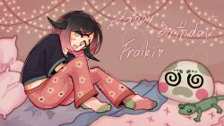  1girl black_hair black_horns black_shirt blanket blush character_name commentary english_commentary english_text floral_print_pants fraiki_(vtuber) full_body gradient_hair happy_birthday heart highres horns indie_virtual_youtuber indoors lens_flare liiontai multicolored_eyes multicolored_hair on_bed open_mouth pants pillow pink_hair pink_pants shirt short_sleeves sitting socks solo sparkle stuffed_animal stuffed_lizard stuffed_toy two-tone_eyes virtual_youtuber white_socks 