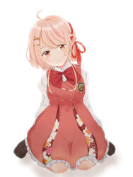  1girl ahoge badge bow bowtie commentary_request expressionless hair_ornament hair_ribbon hairclip hanayori_jyoshiryou highres kano_(hanayori_jyoshiryou) long_sleeves orange_eyes pink_hair red_bow red_bowtie red_ribbon red_vest ribbon school_uniform shirt short_hair simple_background solo vest white_background white_shirt 
