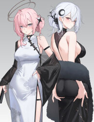  bare_back bare_shoulders blush breasts chinese_clothes chinese_commentary closed_mouth commentary_request covered_navel from_behind hair_between_eyes hair_ornament hairclip highres jishenkong_jihua large_breasts looking_at_viewer nemesis_(jishenkong_jihua) pink_hair sideboob simple_background violet_eyes whitem_(whiteemperor2020) 