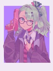 1girl choker commentary_request glasses green_eyes green_hair gun hair_ornament holding holding_gun holding_weapon looking_at_viewer necktie purple_background red_necktie shirt simple_background solo spiked_choker spikes sunna_(zenless_zone_zero) weapon white_shirt zen_yasai zenless_zone_zero 