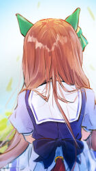  1girl animal_ears back_bow bow day ear_covers from_behind highres horse_ears horse_girl horse_tail long_hair orange_hair outdoors pleated_skirt puffy_short_sleeves puffy_sleeves purple_bow purple_shirt school_uniform serafuku shirt short_sleeves silence_suzuka_(umamusume) skirt solo summer_uniform tail tracen_school_uniform umamusume upper_body white_skirt yrouumkinnoaw 