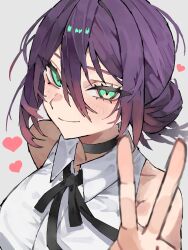  1girl bare_shoulders black_choker black_ribbon blush breasts chainsaw_man choker collared_shirt commentary_request green_eyes grey_background hair_between_eyes hair_bun heart highres long_hair_between_eyes looking_at_viewer neck_ribbon purple_hair reze_(chainsaw_man) ribbon shirt simple_background single_hair_bun sleeveless sleeveless_shirt smile solo v walk43049101art white_shirt 