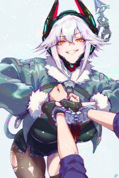  1girl 1other black_shorts breasts cosplay cuffs cyborg fingerless_gloves gloves grey_hair grin hair_between_eyes handcuffs highres indie_virtual_youtuber jacket jane_doe_(zenless_zone_zero) jane_doe_(zenless_zone_zero)_(cosplay) key large_breasts looking_at_viewer momoyama_tits pantyhose shorts smile tail thighs torn_clothes torn_pantyhose virtual_youtuber yellow_eyes zenless_zone_zero zentreya 