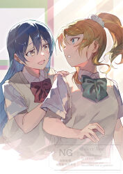 2girls absurdres ayase_eli blonde_hair blue_eyes blue_hair bow collared_shirt commentary_request eye_contact green_bow hair_bow hand_on_another's_shoulder high_ponytail highres inazuma_(elect_line) light_blush long_hair looking_at_another love_live! love_live!_school_idol_project multiple_girls open_mouth otonokizaka_school_uniform ponytail red_bow school_uniform shirt short_sleeves simple_background smile sonoda_umi summer_uniform sweater teeth watermark white_shirt yellow_eyes yuri 