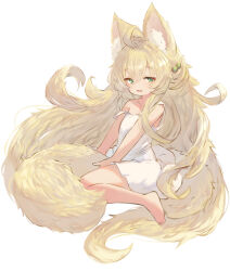  1girl animal_ears barefoot blonde_hair commentary_request dress flat_chest fluffy fluffy_hair fluffy_tail fox_ears fox_girl fox_tail full_body green_eyes highres long_hair looking_at_viewer mote_max open_mouth original pointy_ears simple_background sitting smile solo tail very_long_hair wariza white_background white_dress 