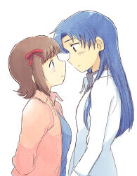  2girls amami_haruka blue_hair bow brown_hair collared_jacket collared_shirt commentary_request eye_contact face-to-face from_side hair_bow idolmaster idolmaster_(classic) idolmaster_1 jacket kisaragi_chihaya long_hair long_sleeves looking_at_another multiple_girls pink_jacket profile red_bow shirt short_hair simple_background tsubobot white_background white_shirt 