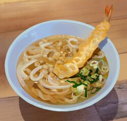  bowl commentary food food_focus highres janis0615 no_humans noodles original shrimp shrimp_tempura still_life table tempura untranslatable_commentary wooden_table 