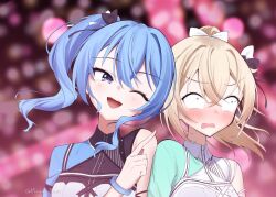  2girls azumi_illust black_bow blonde_hair blue_eyes blue_hair blush bow cho_kaguya-hime! commentary_request constricted_pupils green_eyes hair_bow hololive hoshimachi_suisei kazama_iroha multiple_girls open_mouth parody side_ponytail smile star_(symbol) star_in_eye symbol_in_eye twitter_username upper_body v-shaped_eyebrows yuri 