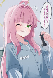  1girl ahoge alternate_costume alternate_hairstyle blue_archive chess_piece commentary_request green_eyes halo highres holding holding_chess_piece horizontal_pupils karaage_(xxxmido02) kaya_(blue_archive) king_(chess) light_blush long_hair looking_at_viewer one_eye_closed open_mouth pink_hair prison_clothes smile solo translation_request very_long_hair yellow_halo 