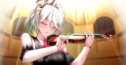  1girl absurdres arm_garter blurry blurry_background bow_(music) braid cecilia_immergreen closed_eyes closed_mouth colored_inner_hair commentary doll doll_joints double-parted_bangs green_hair green_streaks grey_hair hair_between_eyes hair_ornament highres holding holding_bow_(music) holding_instrument holding_violin hololive hololive_english indoors instrument joints misa_pika multicolored_hair music playing_instrument short_hair side_braid single_braid sleeveless solo streaked_hair untranslatable_commentary upper_body violin virtual_youtuber winding_key 