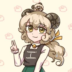 1girl blonde_hair chibi chibi_inset fantasy_maiden_wars gensou_shoujo_taisen highres meeko_(gensou_shoujo_taisen) meeko_(touhou) sheep sheep_ears sheep_girl sheep_horns touhou white_hair yellow_eyes