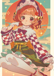  1girl adapted_costume alternate_costume bell blush bonnet bow bowtie checkered_clothes checkered_shirt commentary_request flower gloves green_skirt hair_flower hair_ornament highres jingle_bell long_sleeves looking_at_viewer medium_hair motoori_kosuzu orange_hair pantyhose red_bonnet red_bow red_bowtie red_eyes red_flower red_shoes shirt shoes skirt solo sparkle touhou u_u_zan white_flower white_gloves white_pantyhose 