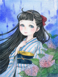  1girl absurdres black_hair blue_eyes blush commentary_request flower highres hydrangea japanese_clothes kimono long_hair looking_at_viewer original painting_(medium) pen_(medium) sato_(osappun) smile solo striped_clothes striped_kimono traditional_media upper_body very_long_hair water_drop watercolor_(medium) 