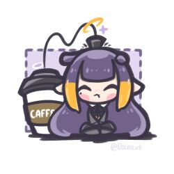  1girl ^_^ blonde_hair blush_stickers chibi chibi_only closed_eyes closed_mouth commentary cup decrilus disposable_coffee_cup disposable_cup electric_plug english_commentary fang fang_out full_body hololive hololive_english long_hair multicolored_hair ninomae_ina'nis pointy_ears purple_hair sidelocks simple_background sitting smile solo takodachi_(ninomae_ina'nis) two-tone_hair virtual_youtuber white_background 