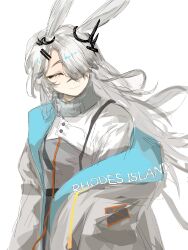  animal_ears arknights chinese_commentary closed_eyes commentary_request facing_to_the_side floating_hair frostnova_(arknights) frostnova_(rhodes_island_uniform)_(arknights) grey_jacket hair_over_one_eye high_collar highres jacket jacket_partially_removed long_hair rabbit_ears rabbit_girl smile upper_body white_background xinjinjumin6388745 