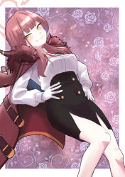  1girl aru_(blue_archive) black_skirt blue_archive brown_horns coat coat_on_shoulders collared_shirt commentary_request demon_horns dress_shirt feet_out_of_frame floral_background fur-trimmed_coat fur_trim halo hand_in_pocket highres horns long_hair looking_at_viewer low_horns nekotarou_(nktr299) pencil_skirt pink_hair pink_halo rose_background shirt skirt smile solo white_shirt yellow_eyes 