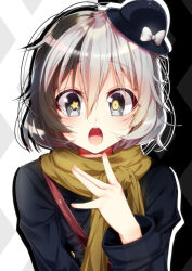  1other \||/ androgynous bag black_background black_coat black_eyes black_hair blush bow bungou_stray_dogs child coat commentary_request drop_shadow hair_between_eyes hand_up hat hat_bow mini_hat mismatched_pupils multicolored_hair open_mouth other_focus ren_(user_xeud4548) scarf shoulder_bag simple_background solo star-shaped_pupils star_(symbol) symbol-shaped_pupils teeth two-tone_background two-tone_hair upper_teeth_only white_background white_hair yellow_pupils yellow_scarf yumeno_kyuusaku_(bungou_stray_dogs) 