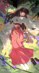  1girl absurdres bamboo bird brown_hair closed_eyes full_body grass hakama hakama_skirt hand_on_own_stomach highres higurashi_kagome inuyasha japanese_clothes kimono long_hair lying miko okobo on_back on_ground parted_lips pink_hakama pink_skirt platform_sandals sandals skirt socks solo tabi unworn_sandals very_long_hair white_kimono white_socks wide_sleeves ye_xing_caomei 