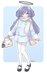  1girl absurdres alternate_costume aris_(blue_archive) bag bag_charm beret black_halo black_shoes blue_archive blue_background blue_hat blue_jacket blue_skirt border brown_bag brown_scarf charm_(object) closed_mouth full_body fur-trimmed_sleeves fur_trim hair_ornament halo handbag hat highres jacket knees_together_feet_apart long_hair long_sleeves looking_at_viewer makuraapillow mary_janes mechanical_halo pantyhose pom_pom_(clothes) pom_pom_hair_ornament purple_hair scarf shoes signature skirt smile snowing solo two_side_up violet_eyes white_border white_pantyhose winter_clothes yuuka_(blue_archive) 