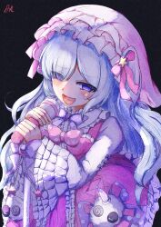  1girl absurdres black_background bow commentary_request dress frilled_dress frilled_sleeves frills hair_over_one_eye hairband highres holding holding_microphone holding_microphone_stand houdaidoya karaoke_manekineko lolita_fashion lolita_hairband long_hair long_sleeves mahou_shoujo_no_majo_saiban microphone microphone_stand natsume_an-an official_alternate_costume pink_dress simple_background singing stuffed_animal stuffed_sheep stuffed_toy sweet_lolita very_long_hair violet_eyes white_hair 