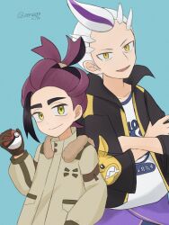  2boys :d aqua_background black_jacket brown_gloves commentary_request crossed_arms drayton_(pokemon) gloves hand_up highres holding holding_poke_ball jacket kieran_(pokemon) kieran_(sygna_suit)_(pokemon) long_sleeves looking_at_viewer loose_hair_strand male_focus multicolored_hair multiple_boys official_alternate_costume open_clothes open_jacket open_mouth poke_ball poke_ball_(basic) pokemon pokemon_masters_ex pokemon_scarlet_and_violet print_shirt purple_hair shirt smile streaked_hair twitter_username yellow_eyes zerozerokiss 