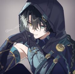  1boy black_gloves black_hair blue_eyes commentary detached_sleeves gloves grey_hair hair_between_eyes hand_to_own_mouth heterochromia hood hood_up jingran_(wuthering_waves) looking_at_viewer ma_oo220 male_focus multicolored_hair simple_background solo tacet_mark_(wuthering_waves) twitter_username upper_body wuthering_waves yellow_eyes 