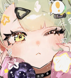  ! 1girl :< arm_warmers bandaid bandaid_hair_ornament blush closed_mouth collar commentary_request drawn_horns drawn_whiskers fingernails green_eyes green_hair hair_ornament heart heart_hair_ornament highres looking_at_viewer multiple_hair_clips one_eye_closed pink_arm_warmers pink_nails pof_h0 portrait solo spoken_exclamation_mark star_(symbol) sunna_(zenless_zone_zero) zenless_zone_zero 